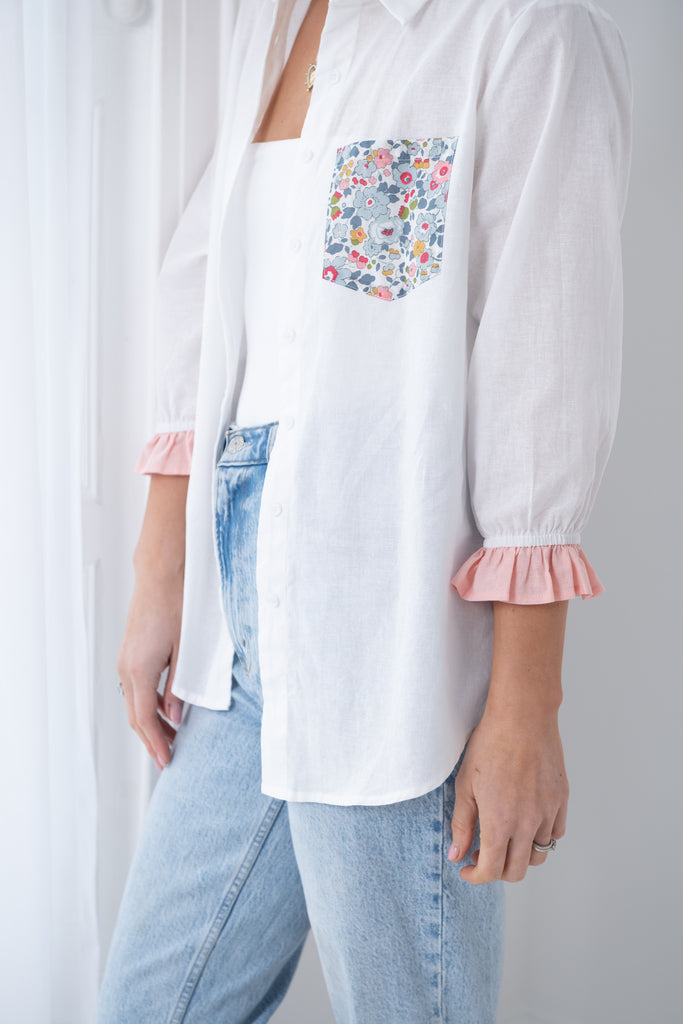 Linen-blend shirt with Liberty Fabrics print pocket trim