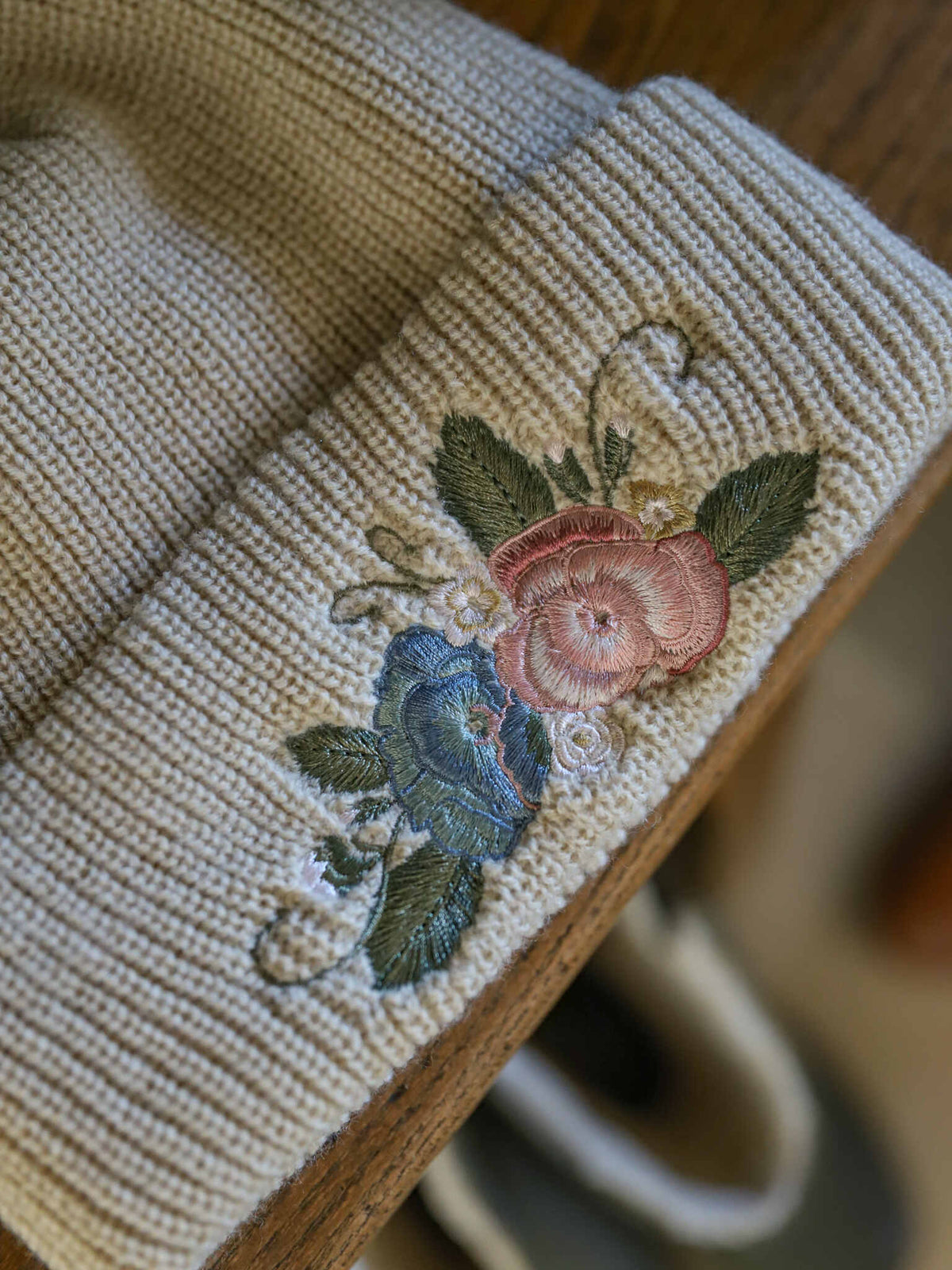 DOTTIE | cosy acrylic hat with FLARRS embroidery