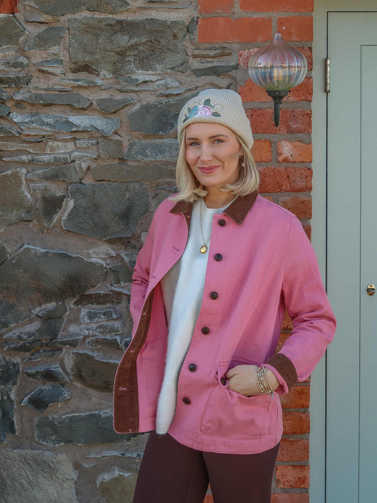 DOTTIE | cosy acrylic hat with FLARRS embroidery